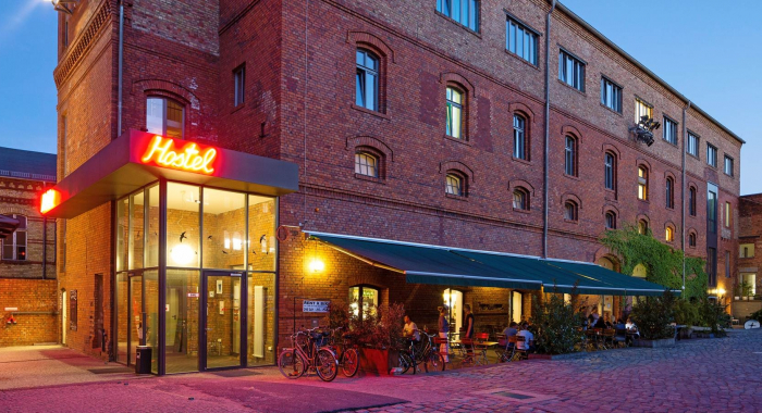 pfefferbett hostel berlin hostel jobs